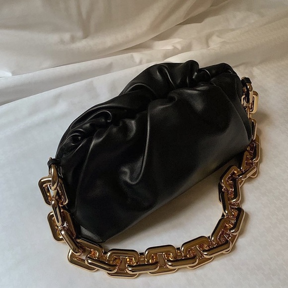 BOTTEGA VENETA The Chain Pouch gathered leather clutch - Picture 6 of 14